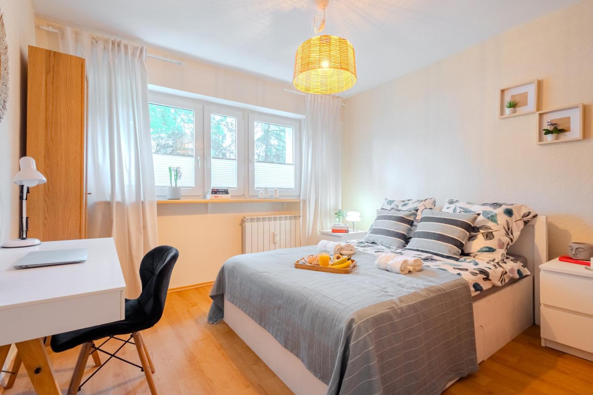 Apartamento Rezydencja Filmowa- Wygodny Apartament 10 Min Od Lotniska I Centrum Varsovia Exterior foto